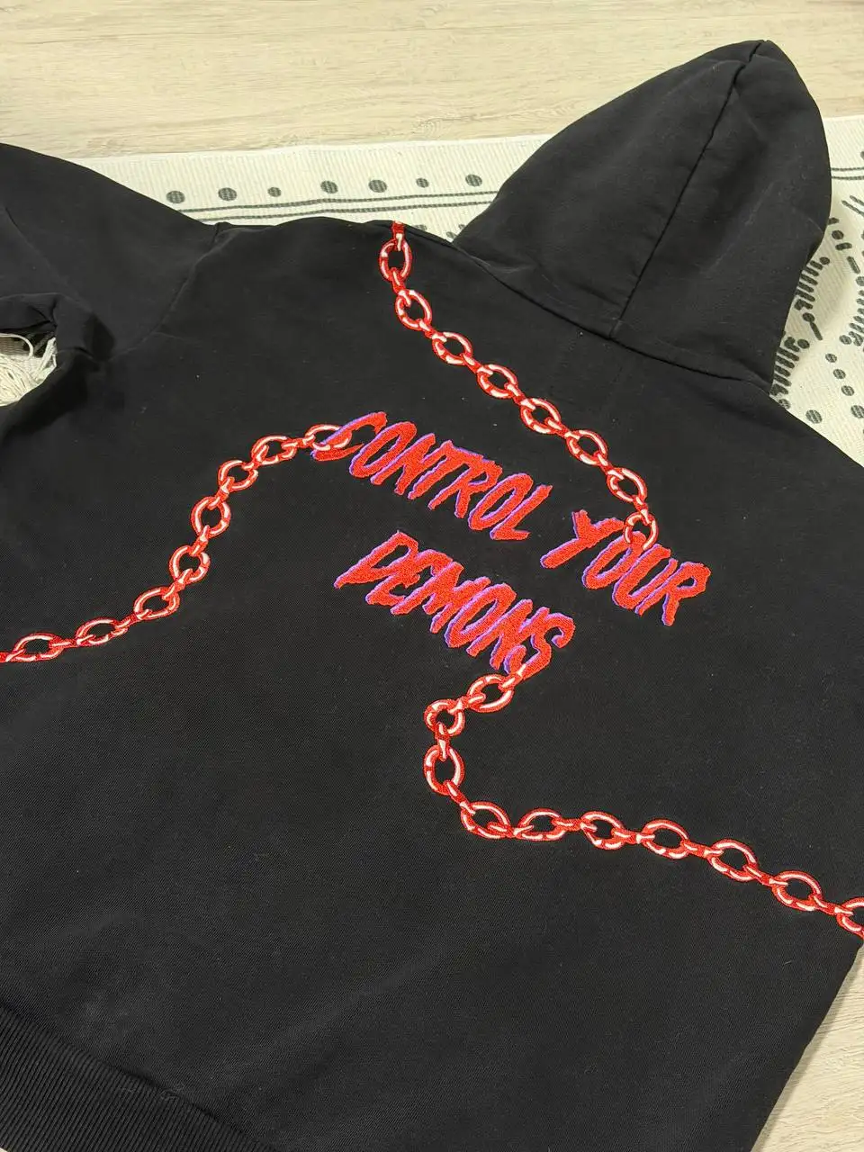 Продам 2 толстовки размер М - Одежда в Екатеринбург