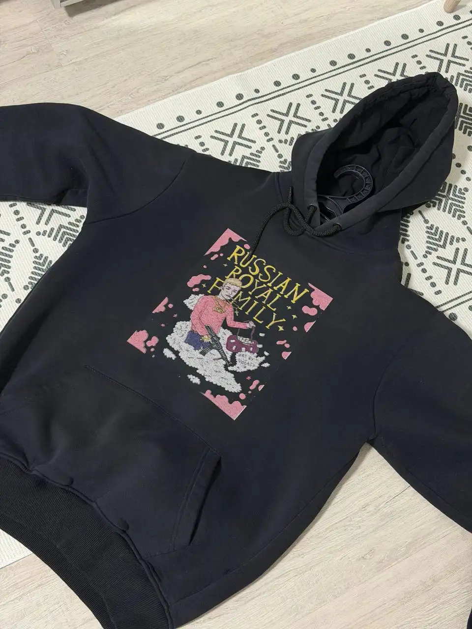 Продам 2 толстовки размер М - Одежда в Екатеринбург