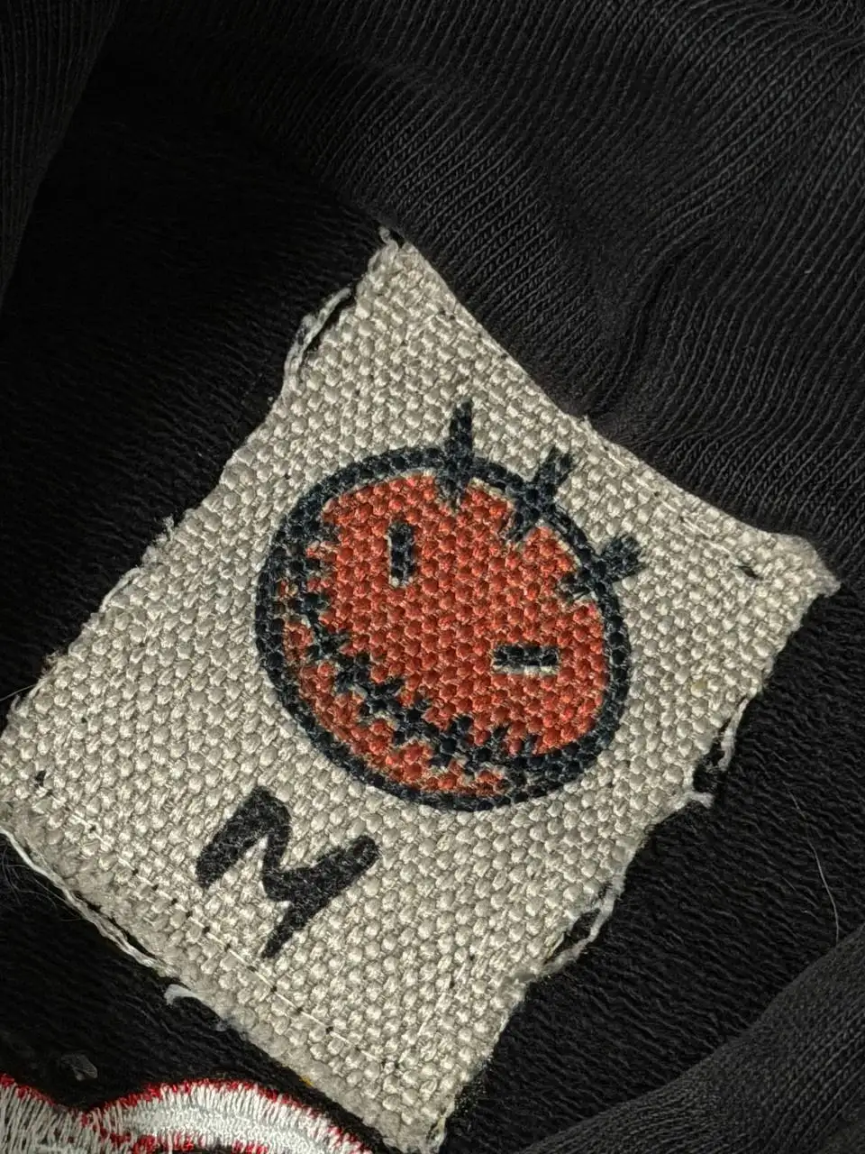 Продам 2 толстовки размер М - Одежда в Екатеринбург