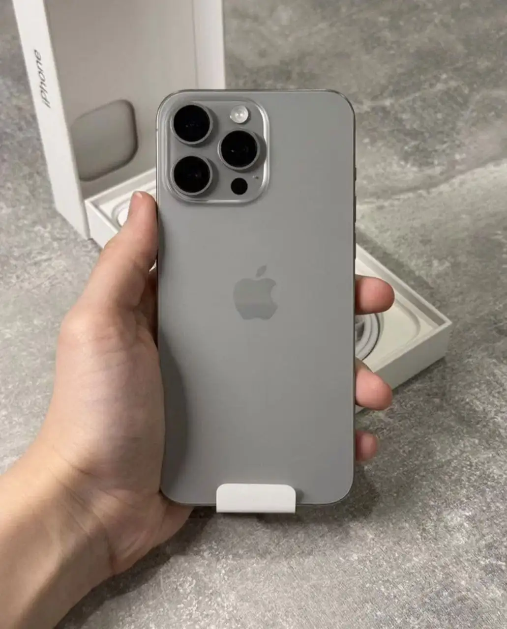 Продажа Honor Magic v2 и iPhone 15 ProMax - Смартфоны (Электроника) в Екатеринбург