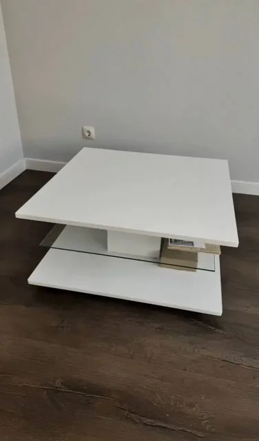 Стильный белый журнальный столик на колесах - Кондиционеры в Екатеринбург