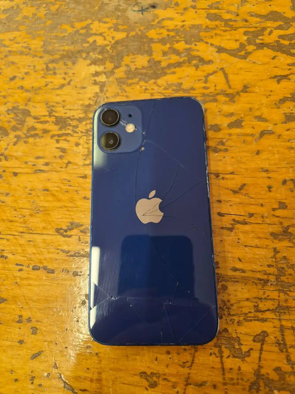 Обмен iPhone 12 Mini на iPhone 11 - Смартфоны (Электроника) в Екатеринбург