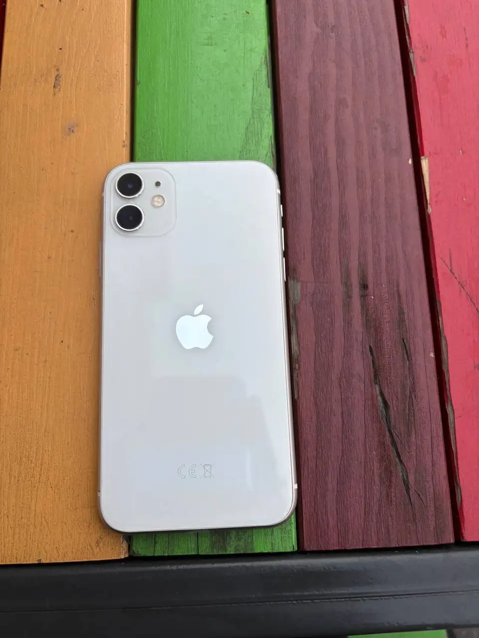 iPhone 11 64 ГБ с разбитым экраном - Смартфоны (Электроника) в Екатеринбург