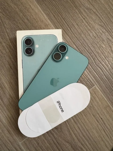 IPhone 16 128гб с гарантией - Телефоны в Екатеринбург