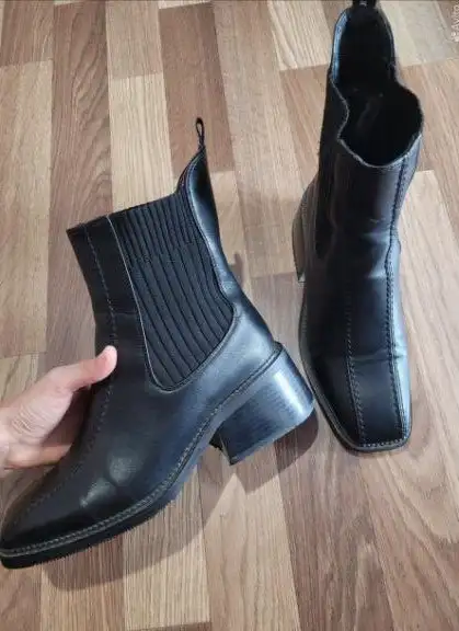 Продам одежду в хорошем состоянии - Верхняя одежда (Одежда) в Екатеринбург