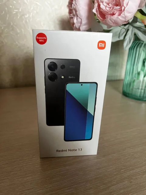 Продам Redmi Note 13 256гб с защитным стеклом и чехлами - Смарт-часы в Екатеринбург