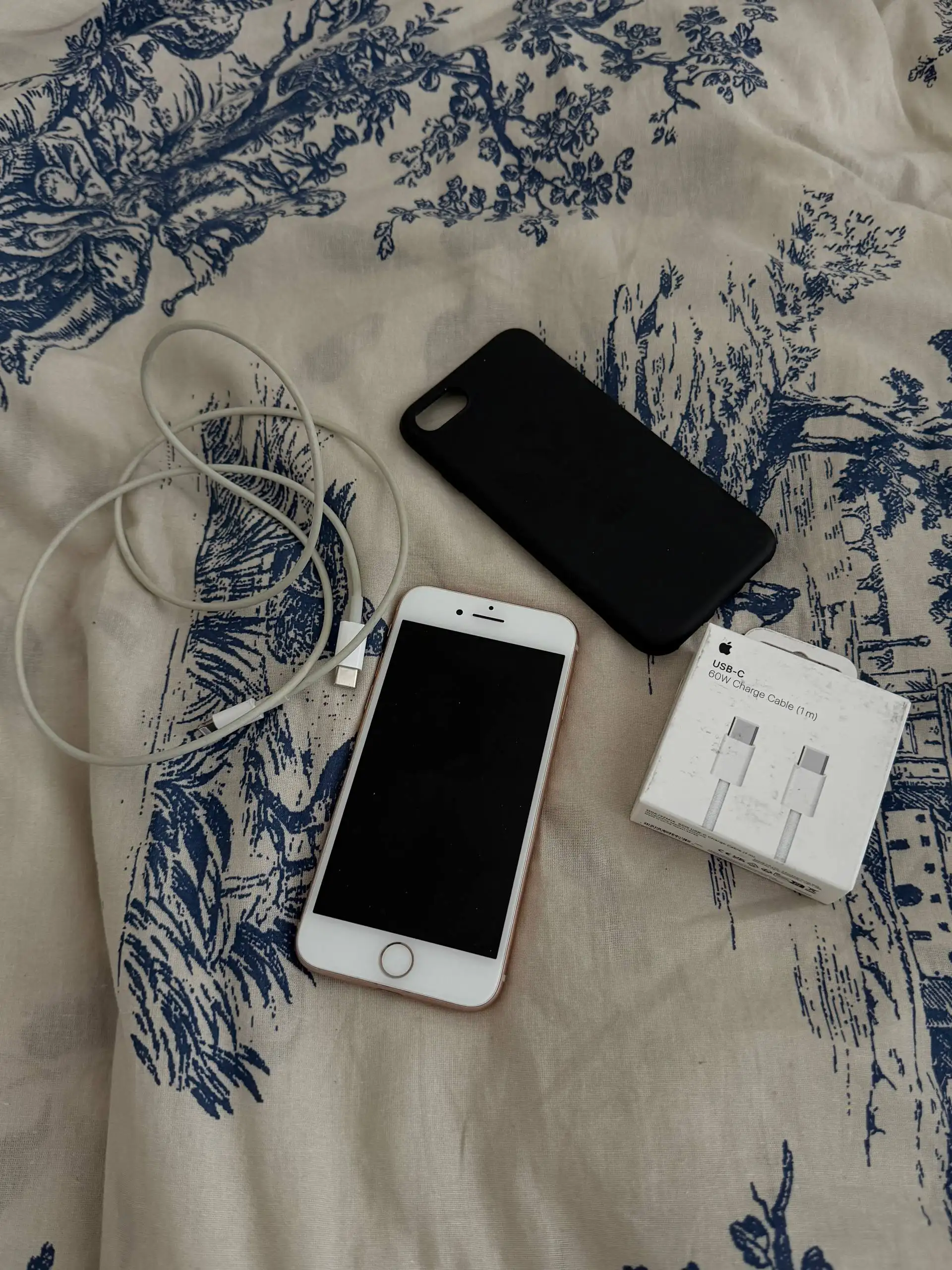 iPhone 8 64GB в отличном состоянии - Смартфоны (Электроника) в Екатеринбург