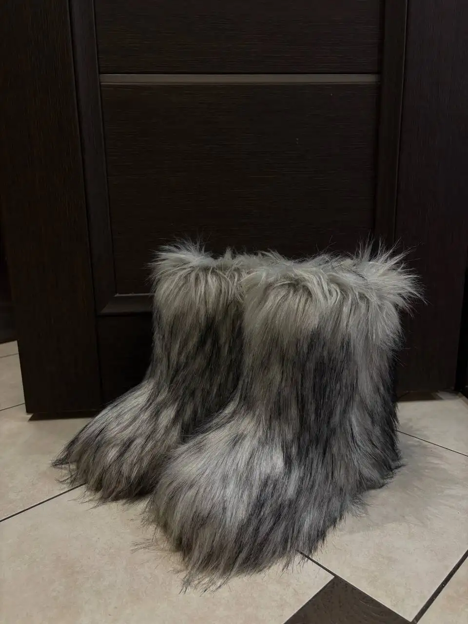 Продажа женской одежды и обуви - Женская одежда (Одежда) в Екатеринбург