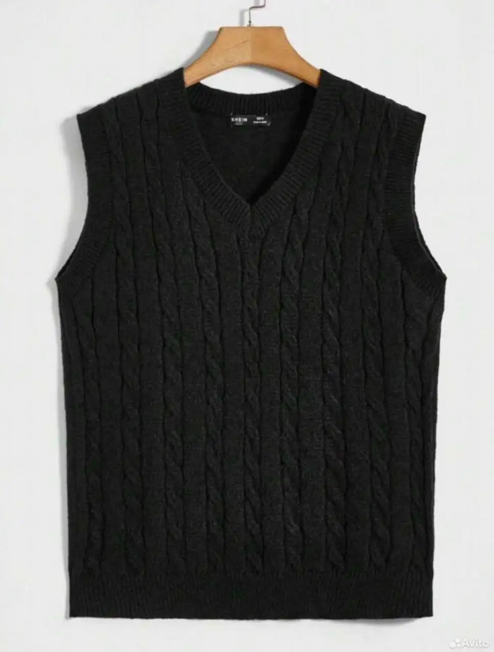 Одежда разных размеров: брюки, джинсы, жилет, платье - Взрослая одежда (Одежда) в Екатеринбург