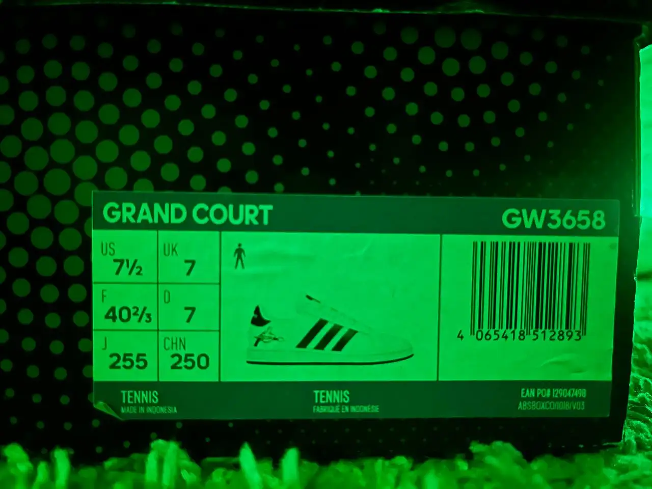 Продам кеды Adidas с коллаборацией Disney - Обувь (Одежда) в Екатеринбург