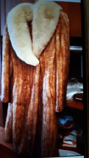 Шуба из вязаной норки, размер 42-48 - Джинсы в Екатеринбург