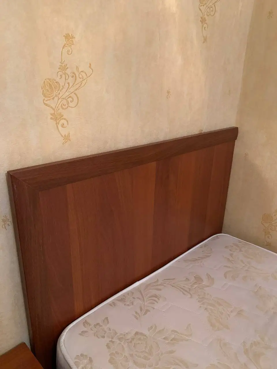 Продажа ортопедического матраса с кроватью - Барахолка в Екатеринбург