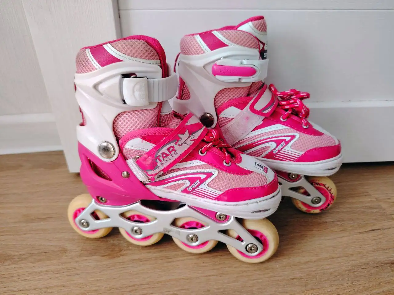Роликовые коньки для девочки, размер 31-34 - Роликовые коньки (Хобби и отдых) в Екатеринбург