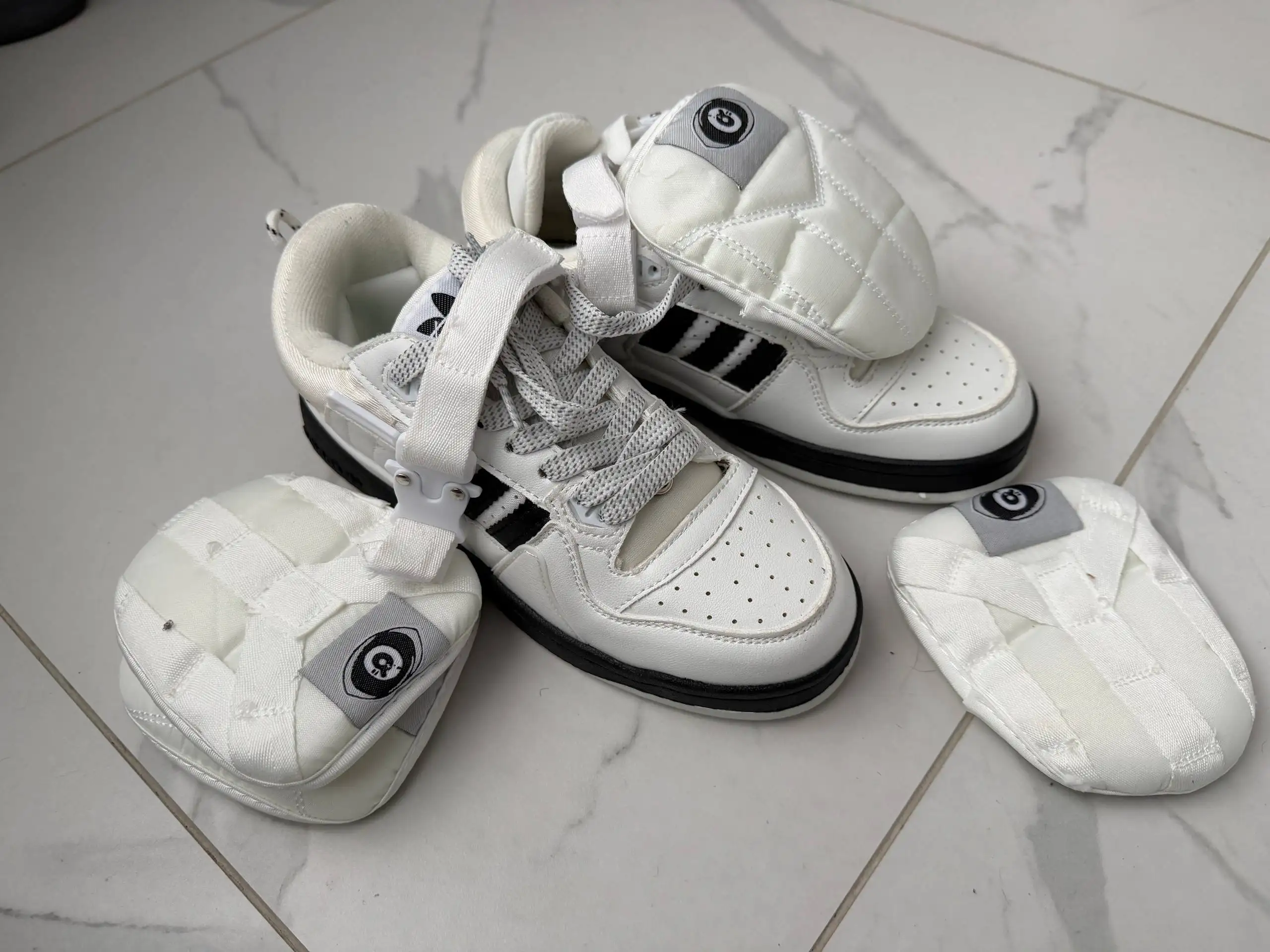 Новые кроссовки 37 размер и зипка кортез S - Одежда в Екатеринбург