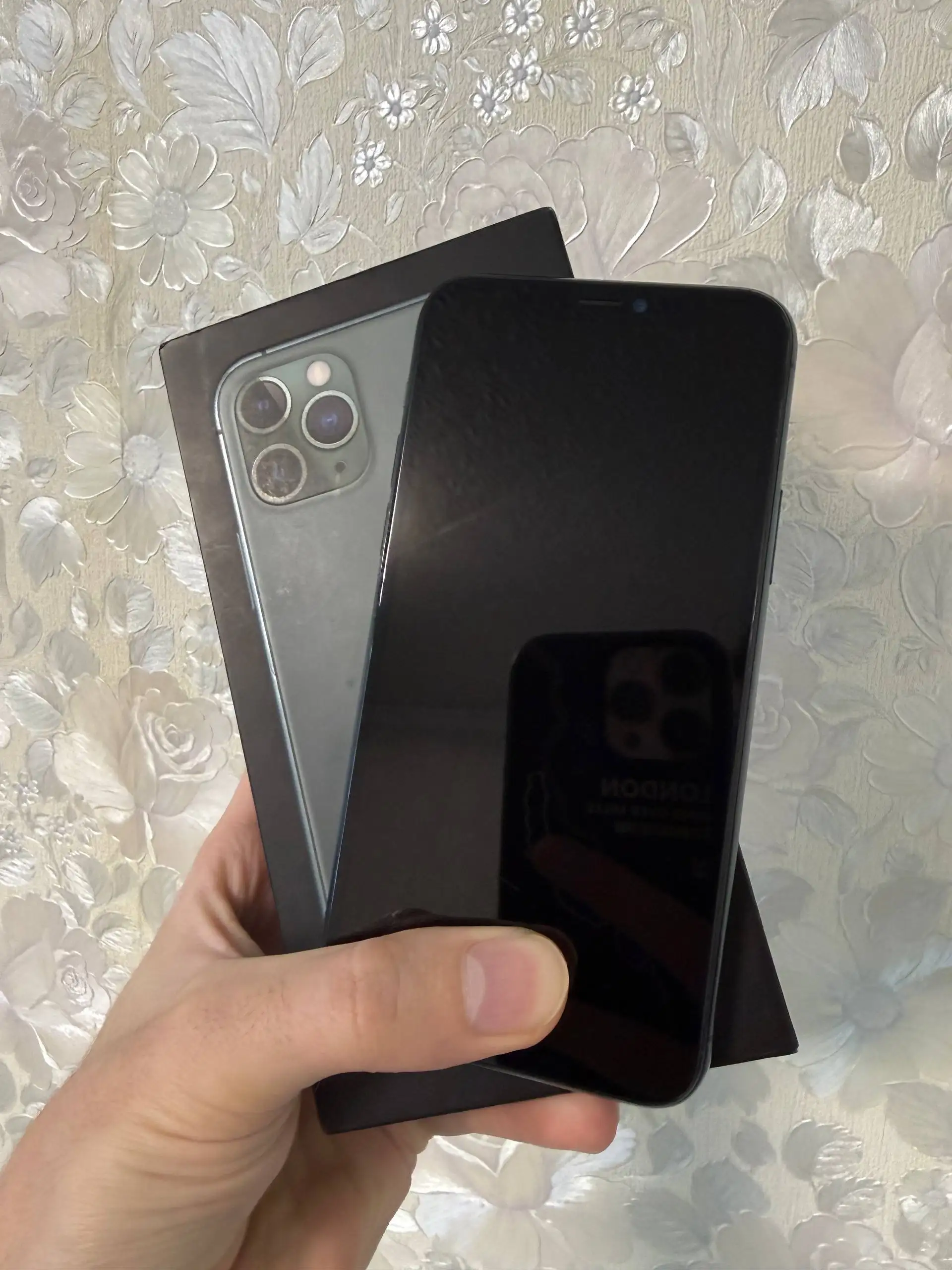 iPhone 11 Pro 64 ГБ с заменённым дисплеем - Смартфоны (Электроника) в Екатеринбург