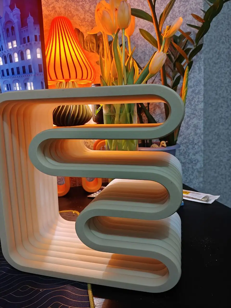 Ручная подставка для книг или пластинок из PLA пластика - Барахолка в Екатеринбург