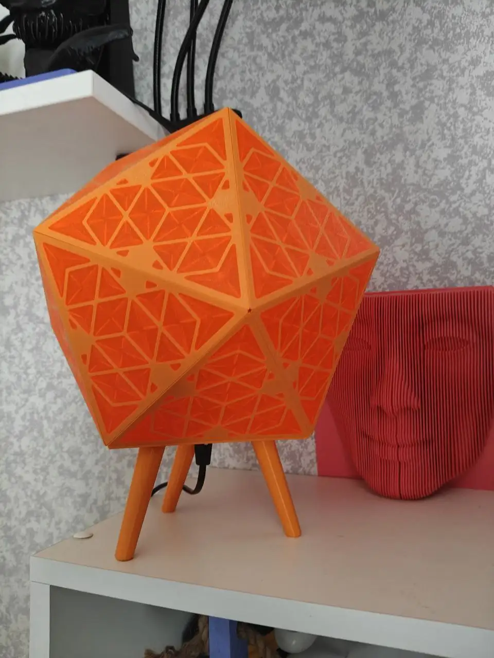 Светильник ручной работы в стиле футуризм - Барахолка в Екатеринбург