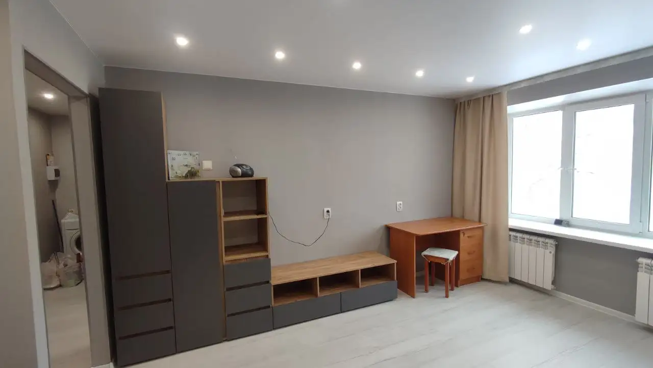 Сдам однокомнатную квартиру на длительный срок - Аренда квартир (Недвижимость) в Екатеринбург