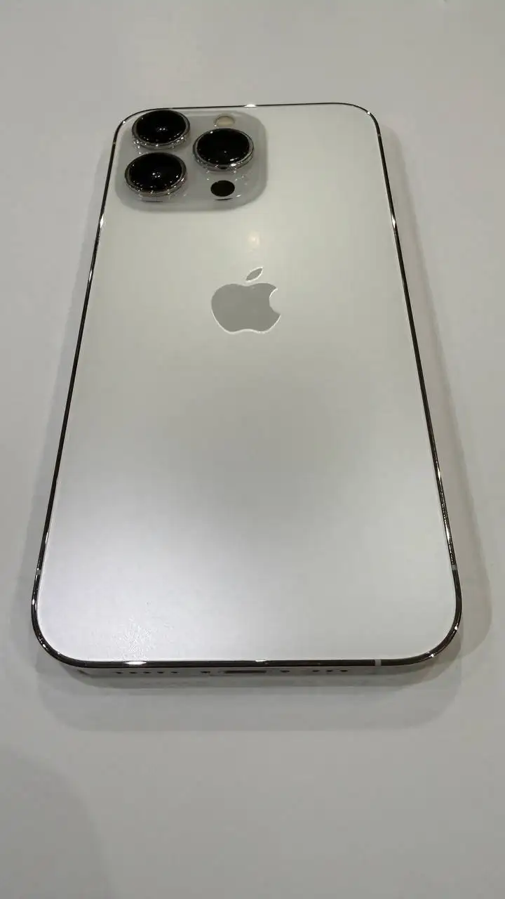 iPhone 13 Pro 128ГБ с заменой батареи - Смартфоны (Электроника) в Екатеринбург