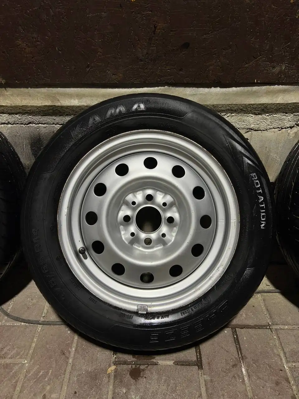 Штампованные диски с летней резиной R14 и R15 - Диски и шины (Запчасти) в Екатеринбург