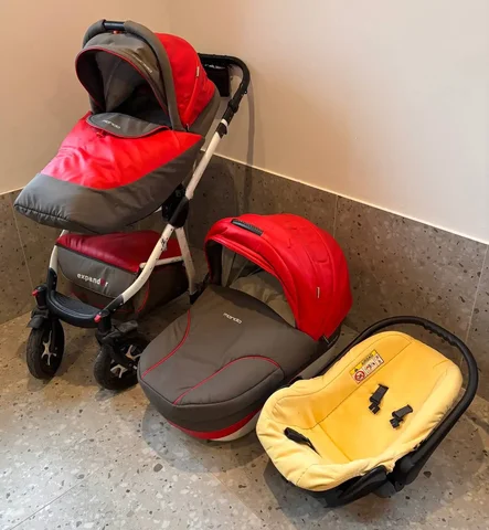 Продам коляску трансформер 3 в 1 - Детская мебель в Екатеринбург