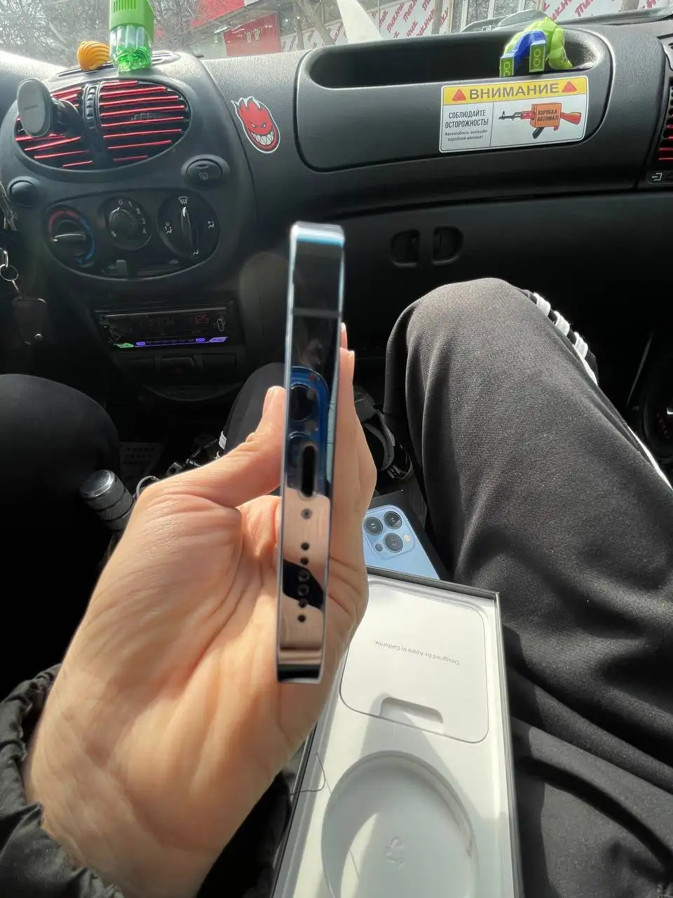 Продам iPhone 13 Pro Max - Смартфоны и телефоны (Электроника) в Екатеринбург