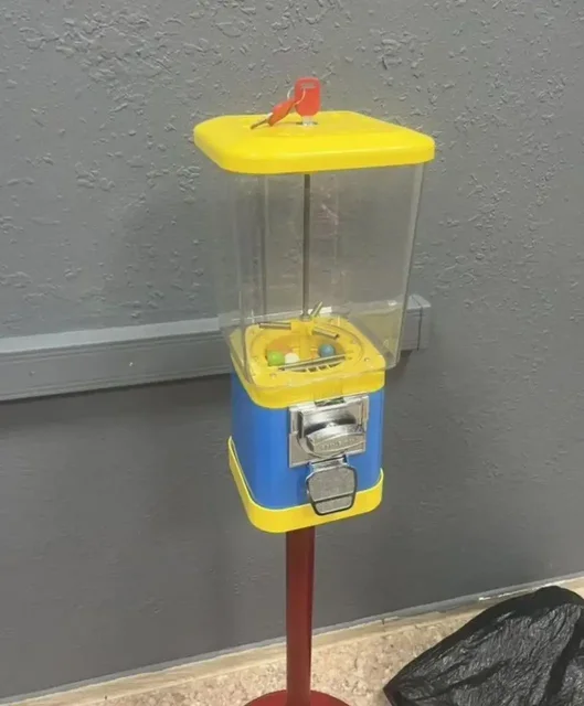 Вендинговый аппарат - Статуэтки в Екатеринбург