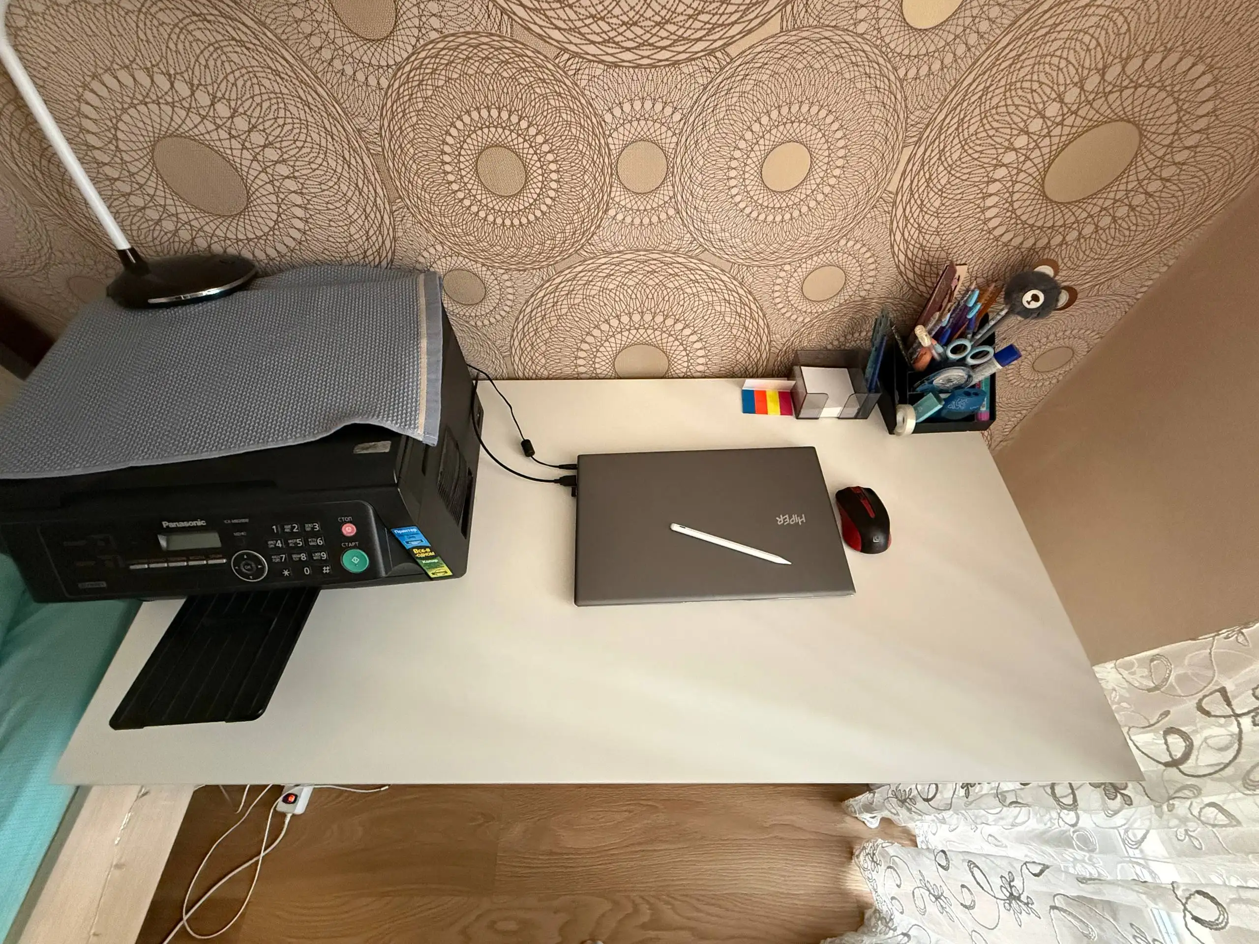 Продам письменный стол 120x60 с полками - Мебель (Для дома и дачи) в Екатеринбург