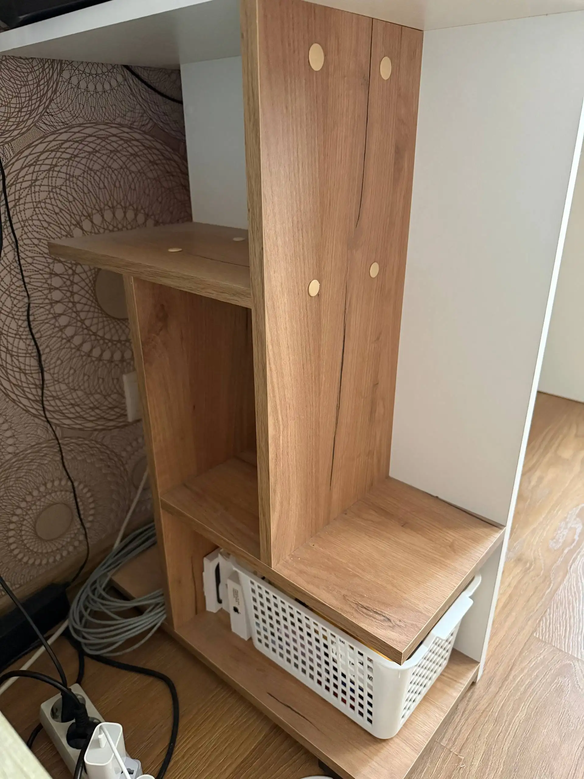 Продам письменный стол 120x60 с полками - Мебель (Для дома и дачи) в Екатеринбург