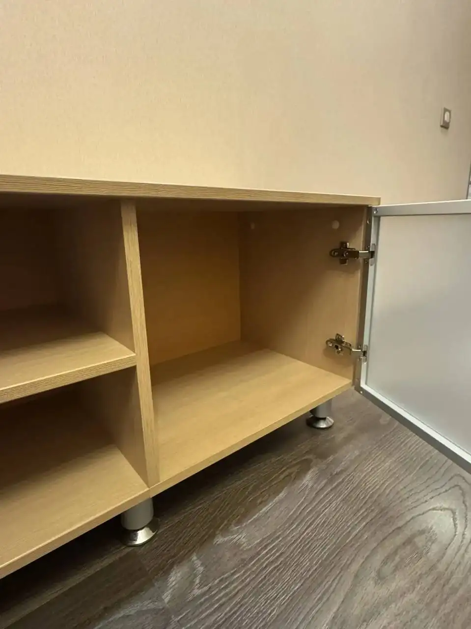 Напольная тумба под ТВ - Мебель (Для дома и дачи) в Екатеринбург