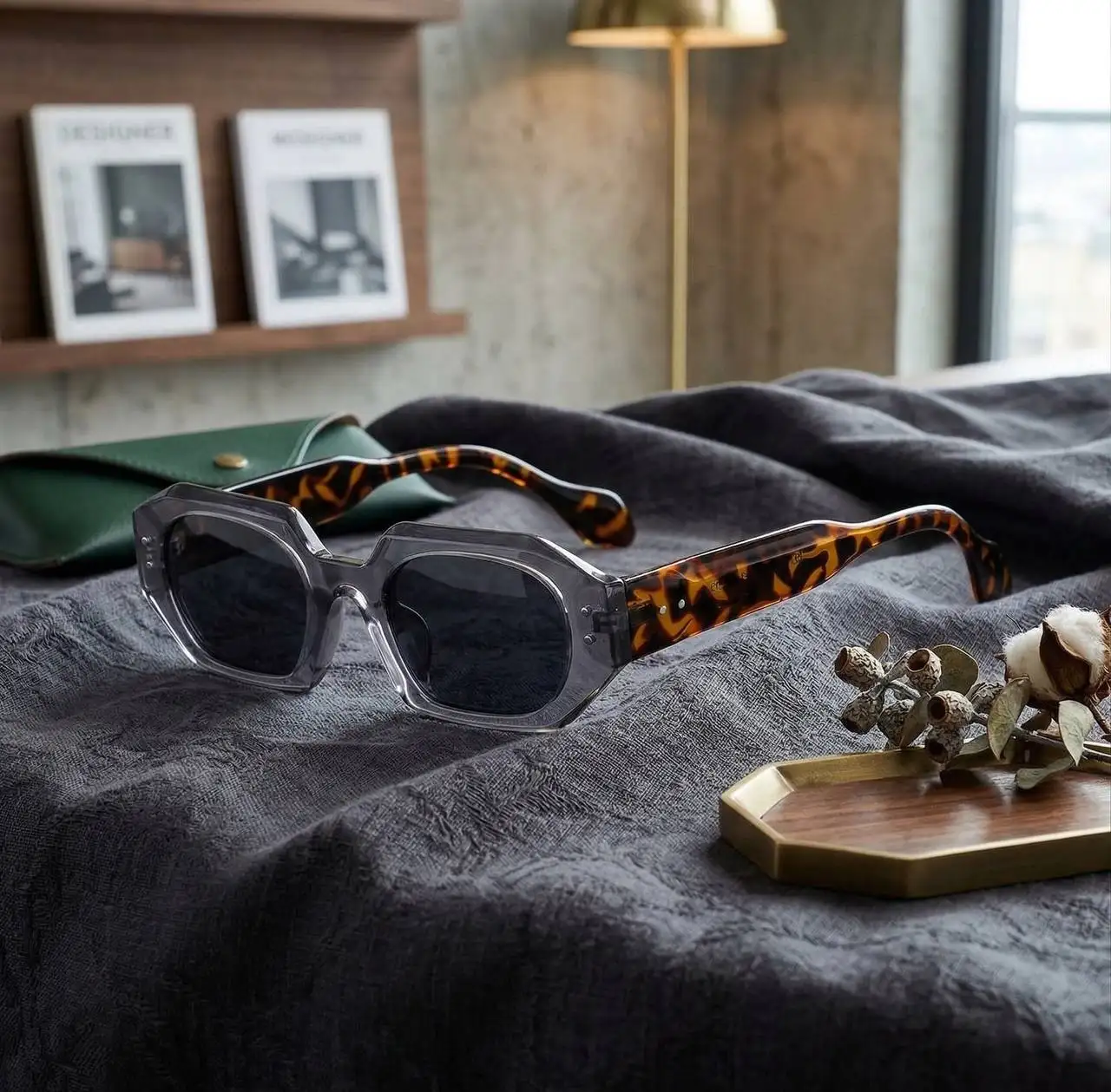 Новые солнцезащитные очки с анималистическим принтом - Солнцезащитные очки (Барахолка) в Екатеринбург