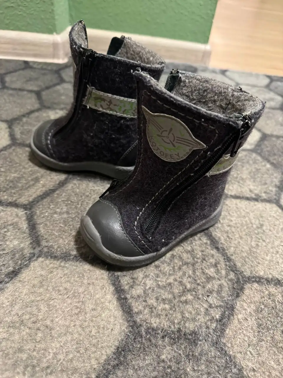 Продам зимние валенки Котофей размер 21 - Обувь (Одежда) в Екатеринбург