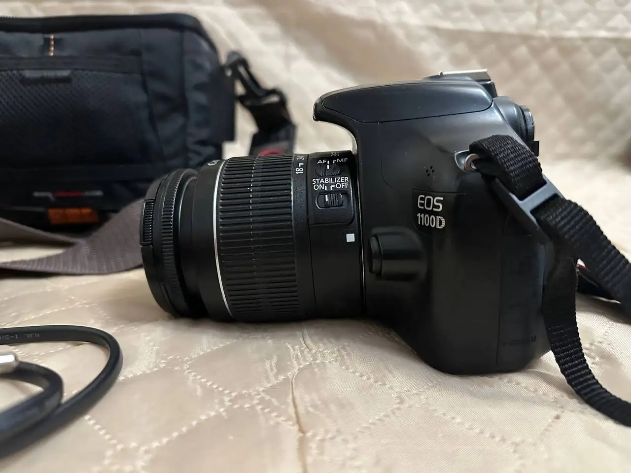 Зеркальный фотоаппарат Canon EOS 1100D - Фотоаппараты (Электроника) в Екатеринбург