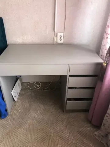 Стол с ящиками в отличном состоянии - частное объявление в Екатеринбург