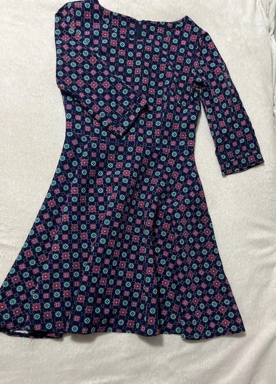 Платья разных брендов размер 42-44 - Платья (Одежда) в Екатеринбург