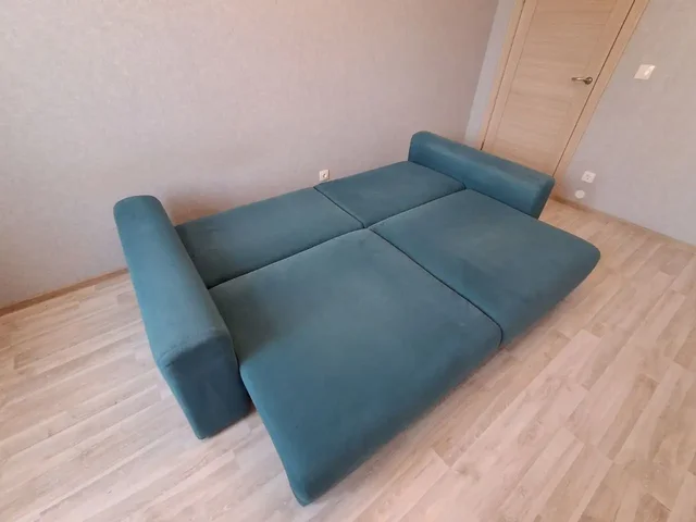 Продается диван-кровать еврокнижка в хорошем состоянии - Кухонная мебель в Екатеринбург