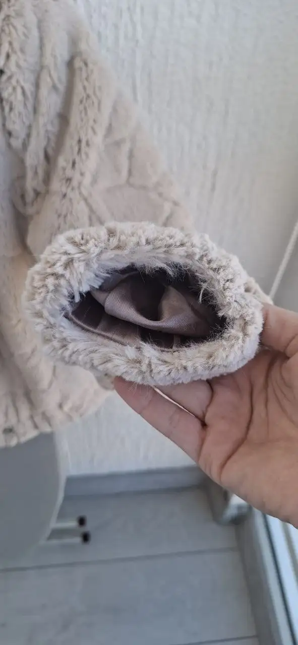 Меховой бомбер Esprit новый размер S - Верхняя одежда (Одежда) в Екатеринбург