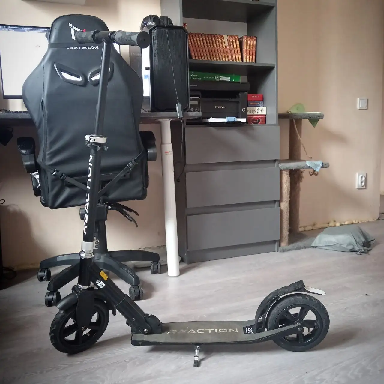 Продам складной самокат - Самокаты (Хобби и отдых) в Екатеринбург