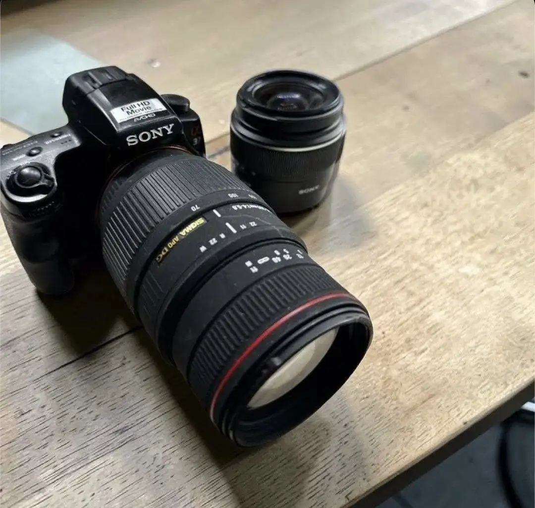 Продам фотоаппарат Sony a37 с двумя объективами и аксессуарами - Фототехника (Электроника) в Екатеринбург
