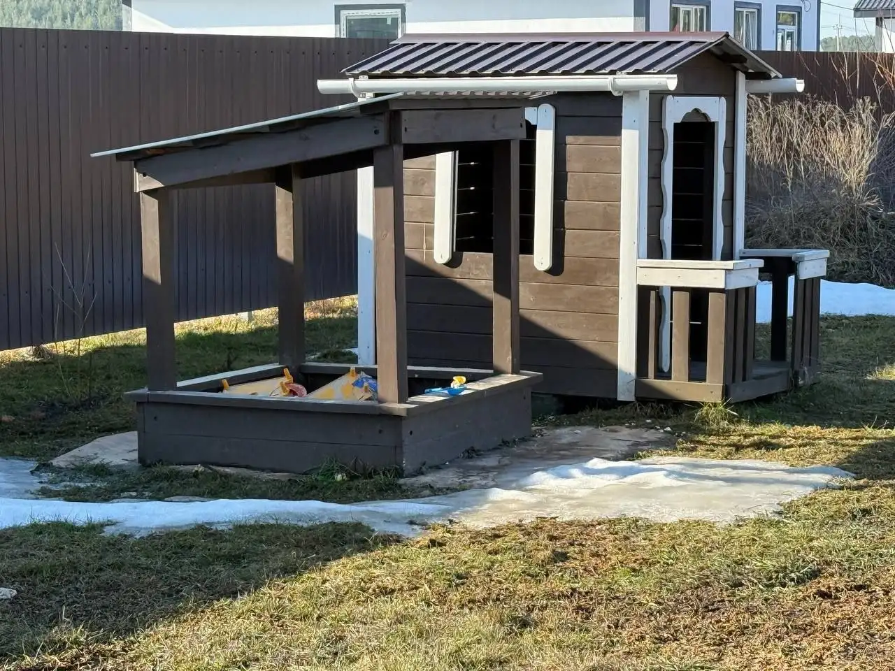 Продам детский комплекс и металлический гараж - Барахолка в Екатеринбург