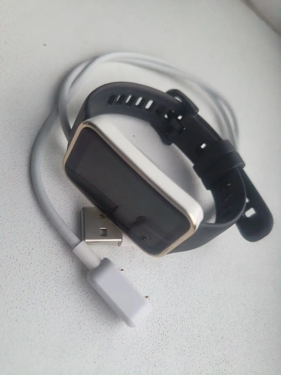 Продам смарт часы Huawei band9-9BA - Гаджеты (Электроника) в Екатеринбург