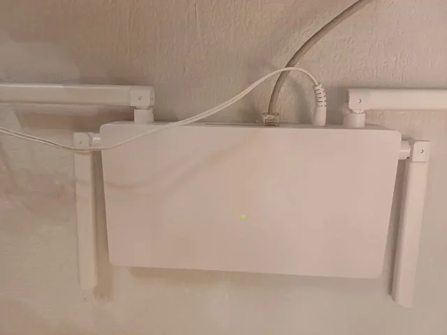 Продаю роутер HUAWEI - Сетевое оборудование в Екатеринбург