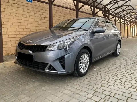 Продам Киа Рио 2021 года - Авто в Екатеринбург