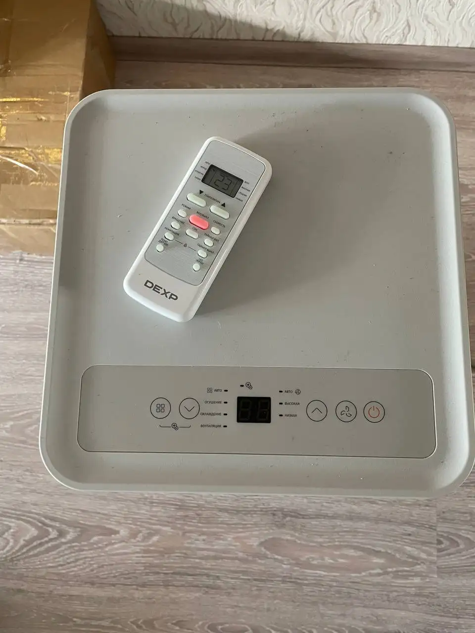 Напольный кондиционер в идеальном состоянии - Климатическая техника (Для дома и дачи) в Екатеринбург