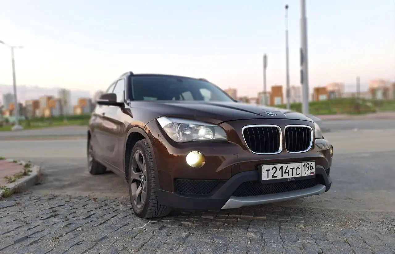 BMW X1 2.0 AT 2012 рестайлинг - Легковые автомобили (Авто) в Екатеринбург