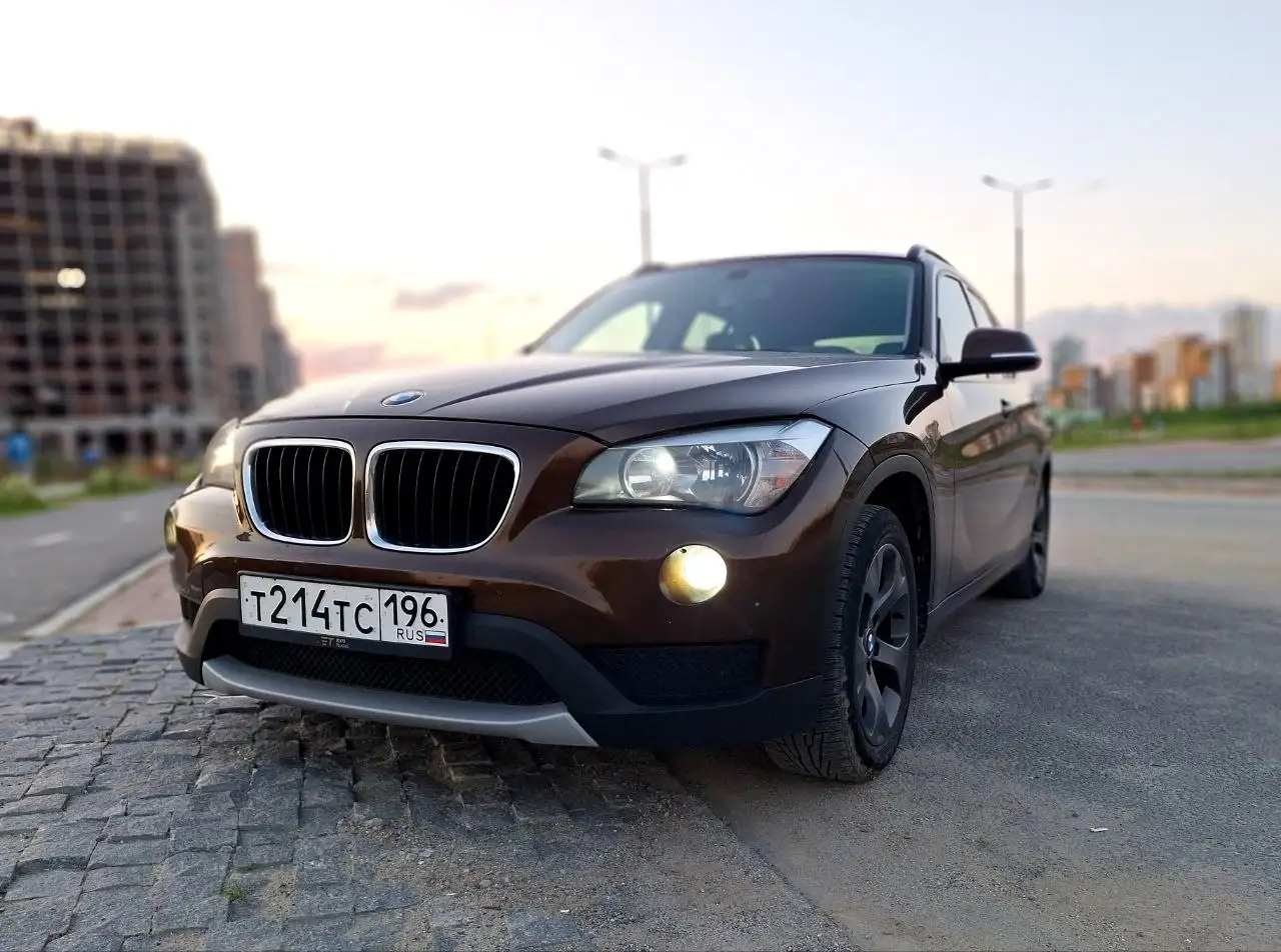BMW X1 2.0 AT 2012 рестайлинг - Легковые автомобили (Авто) в Екатеринбург