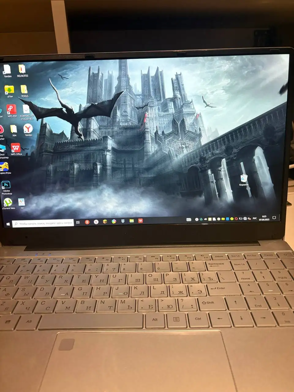 Продается ноутбук в исправном состоянии - Ноутбуки (Электроника) в Екатеринбург