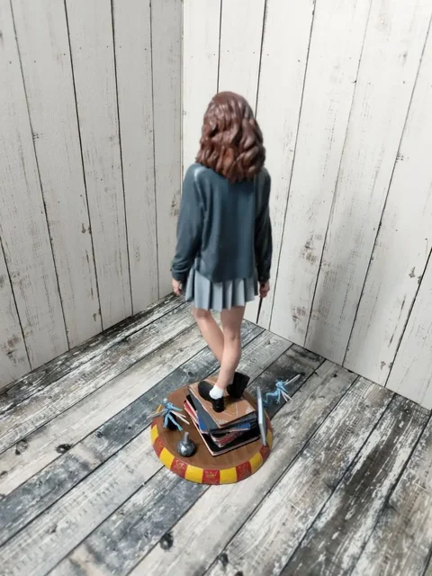 Коллекционные фигурки ручной покраски Гермиона и Хинако - Карты Таро в Екатеринбург