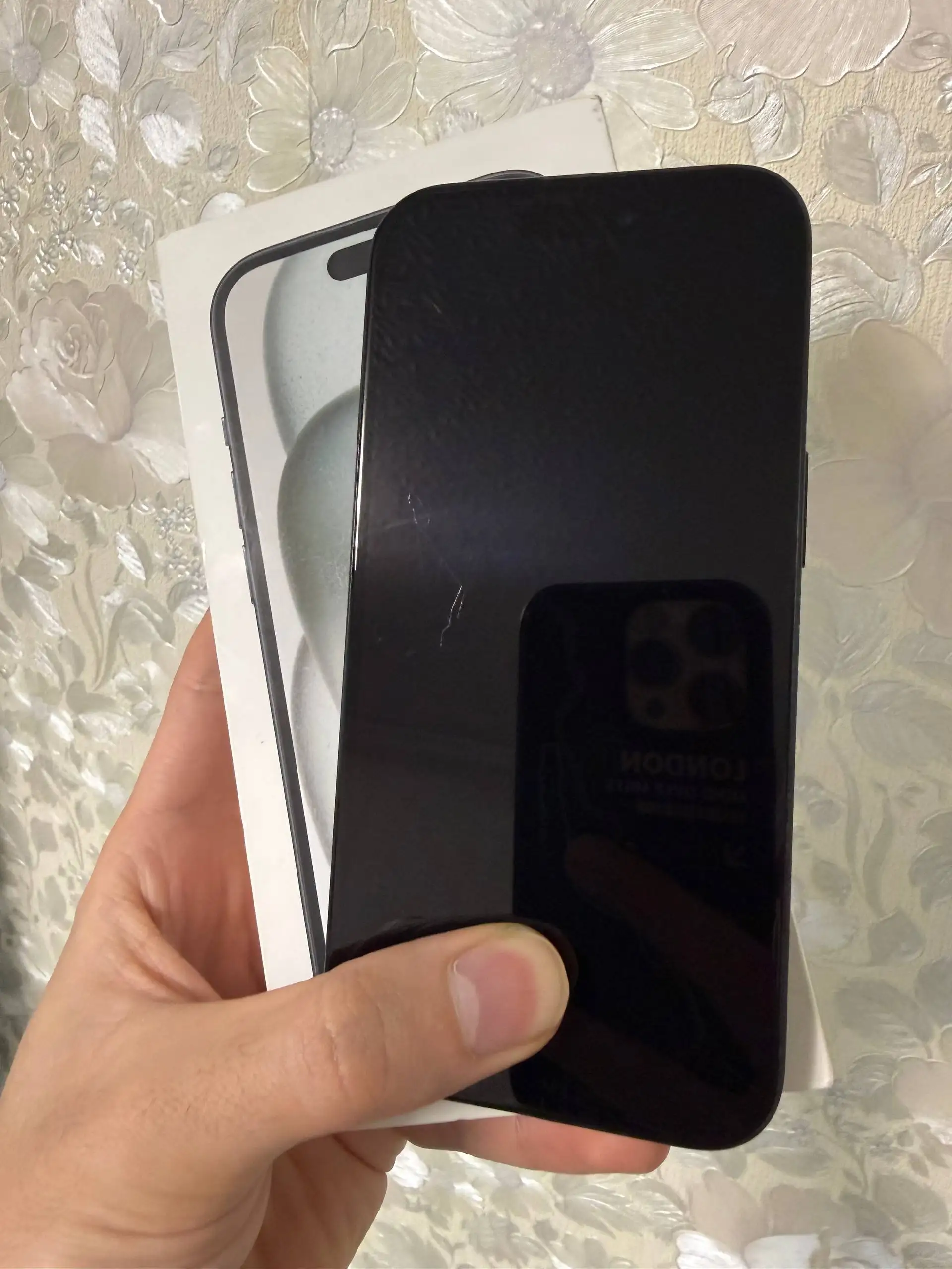 iPhone 15 128GB Black в хорошем состоянии - Смартфоны (Электроника) в Екатеринбург