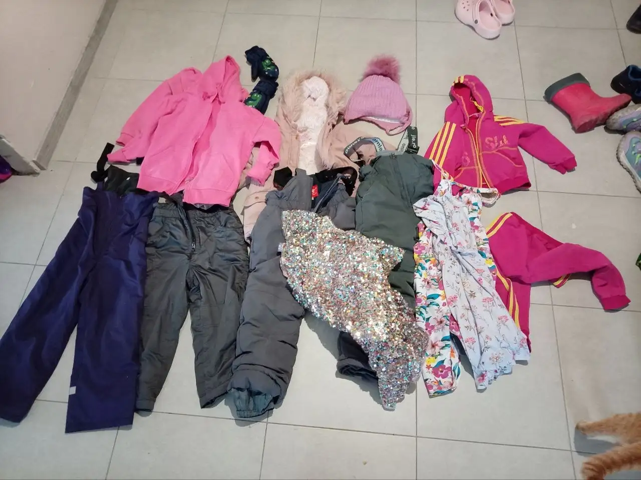 Пакетом 104 116, 2000 - Барахолка в Екатеринбург